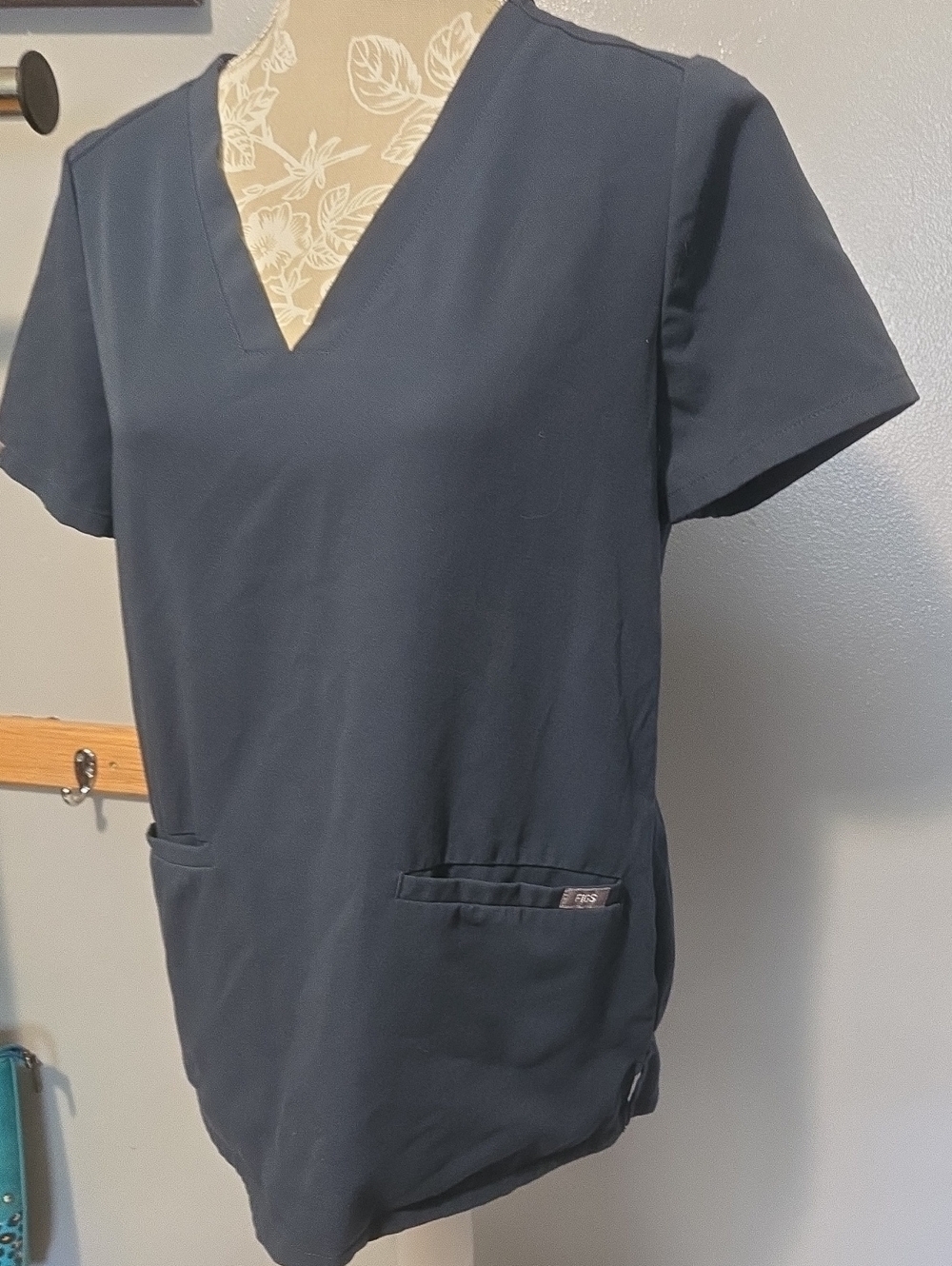 Figs Women's V-Neck Scrub Top in Slate